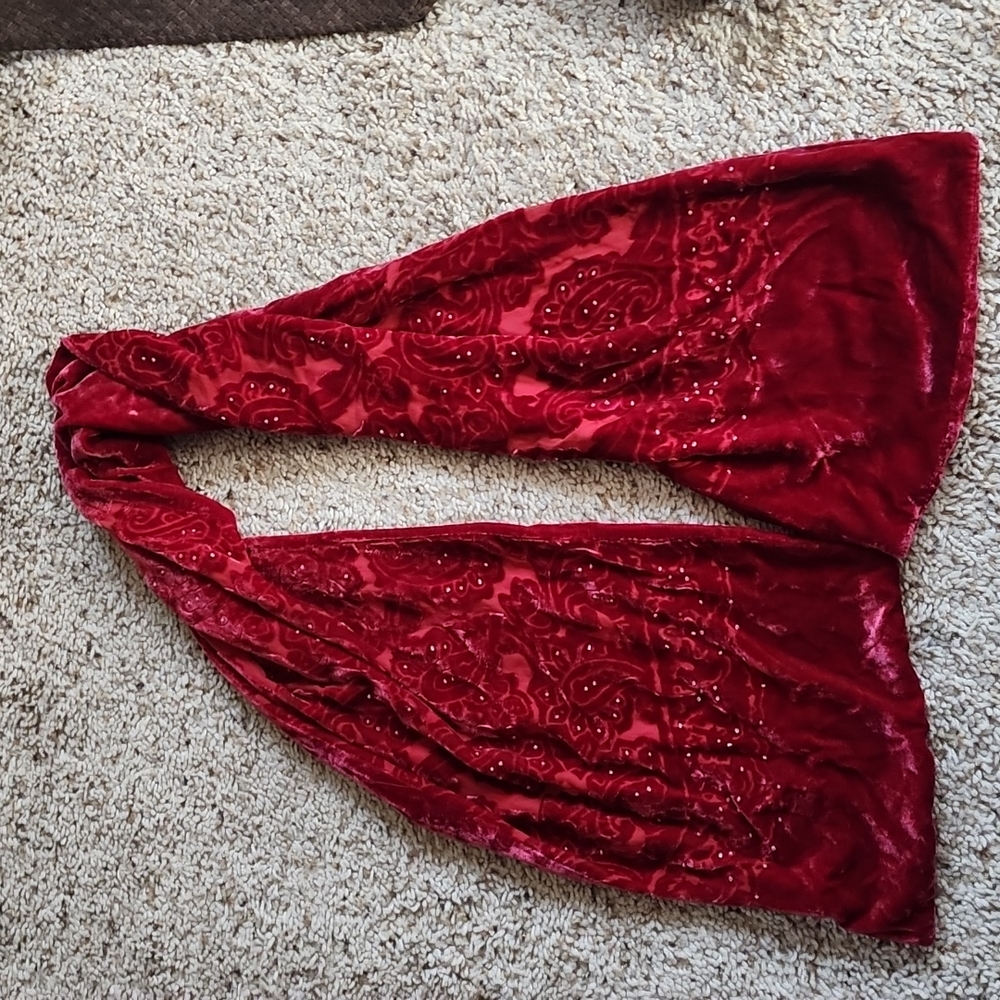 Red Lord & Taylor scarf